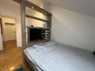 Izdavanje, četvorosoban stan, 130m², Centar, Novi Sad - image 26