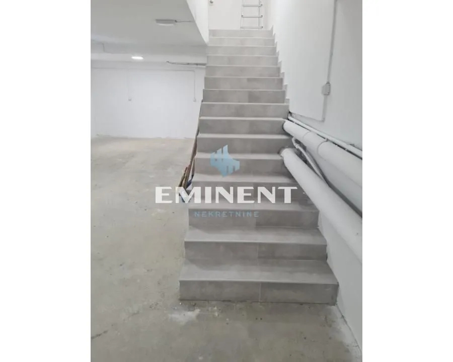 Izdavanje, kuća, 221m², Stari Grad, Beograd