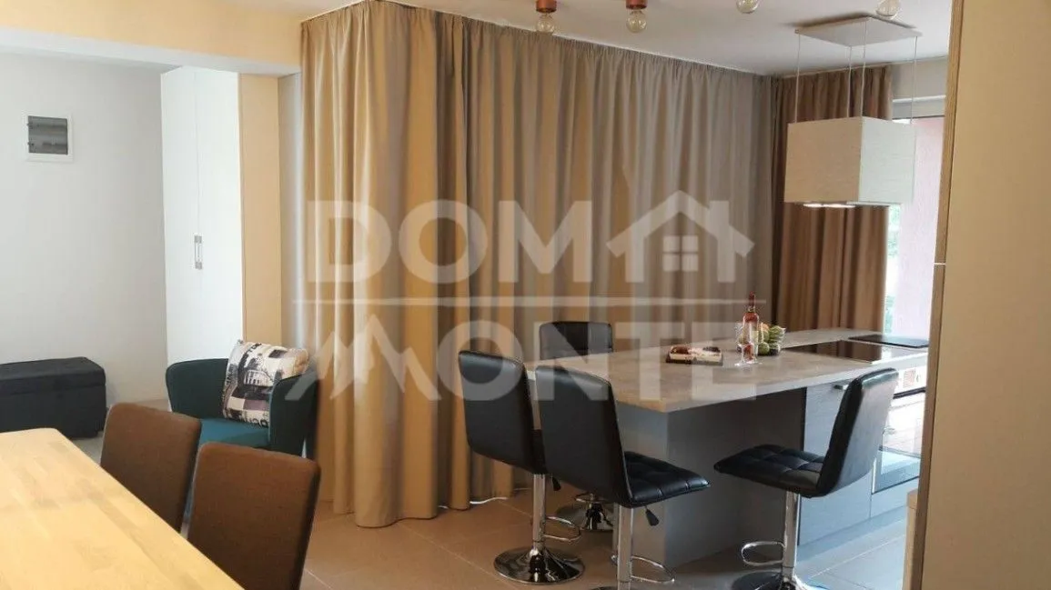 Izdavanje, trosoban stan, 110m², Seljanovo, Tivat