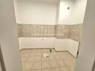 Izdavanje, trosoban stan, 65m², Centar, Novi Sad - image 2