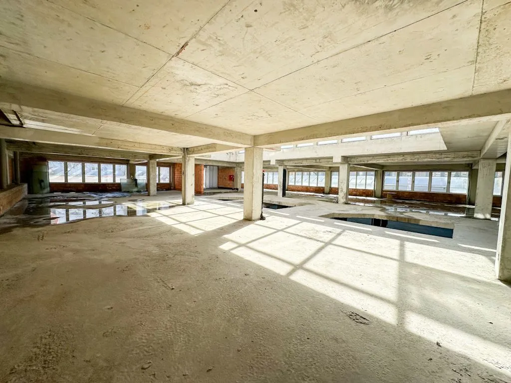 Sale, office space, 1990m², Preko Morače, Podgorica