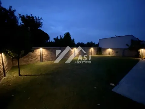 Izdavanje, kuća, 250m², Adice, Novi Sad Sve Podlokacije - image 8