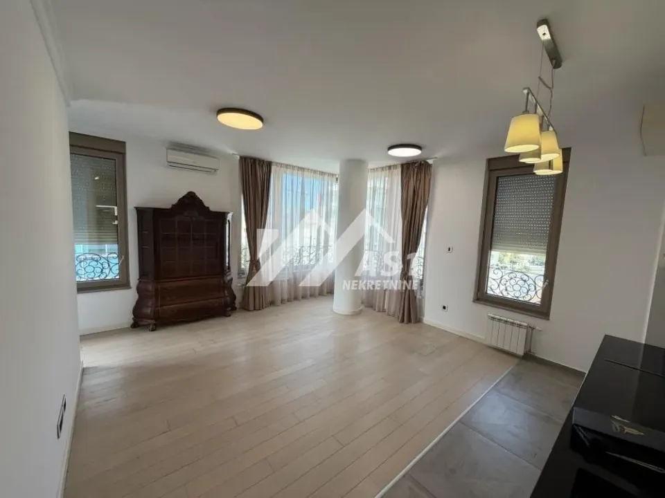 Izdavanje, trosoban stan, 57m², Novi Sad Sve Podlokacije, Novi Sad