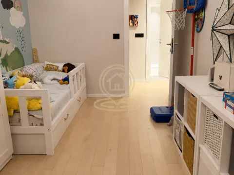 Izdavanje, četvorosoban stan, 104m², Stari Grad, Beograd - image 14