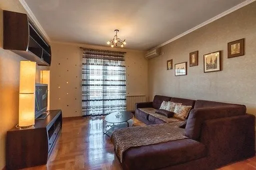 Izdavanje, jednosoban stan, 52m², Preko Morače, Podgorica