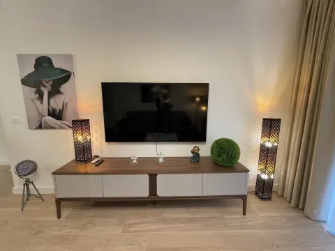 Izdavanje, trosoban stan, 86m², Savski Venac, Beograd - image 5