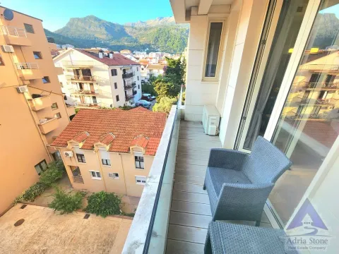 Izdavanje, jednosoban stan, 49m², Centar, Budva - image 13