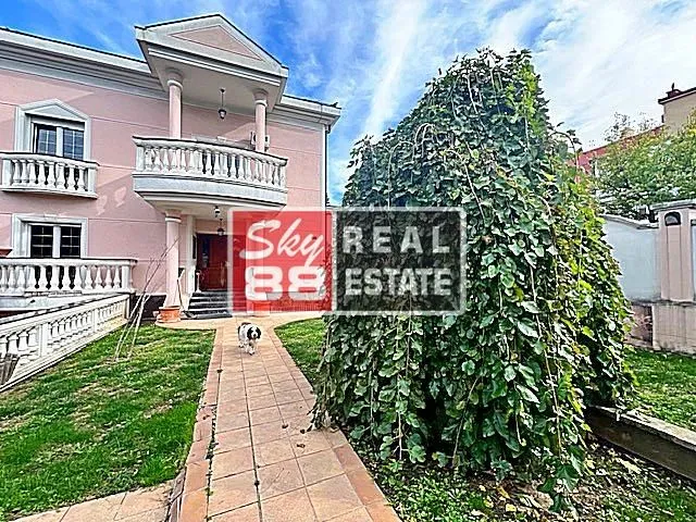 Sale, house, 396m², Savski Venac, Beograd