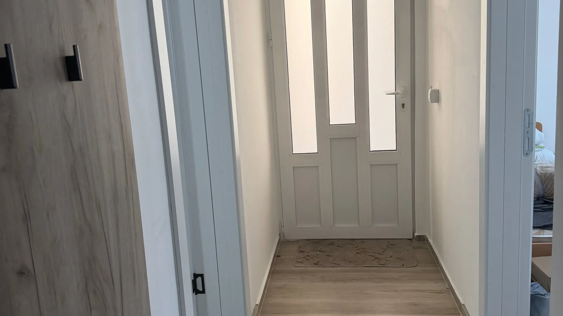Izdavanje, jednosoban stan, 42m², Bonići, Tivat