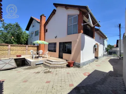 Prodaja, kuća, 236m², Adice, Novi Sad Sve Podlokacije - image 2
