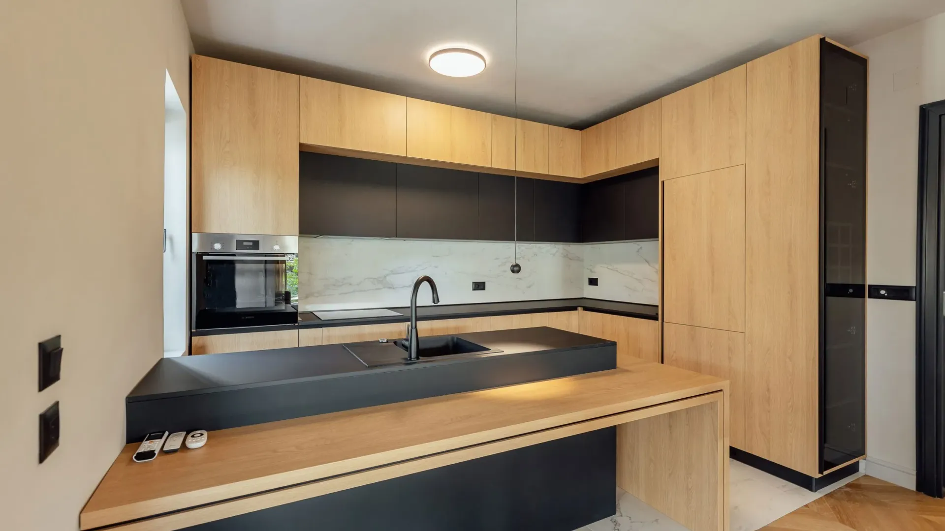 Prodaja, dvosoban stan, 180m², Savina, Herceg Novi