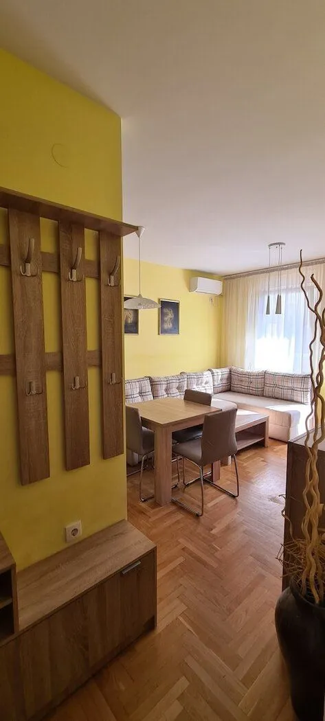 Izdavanje, jednosoban stan, 27m², Banatić, Novi Sad Sve Podlokacije