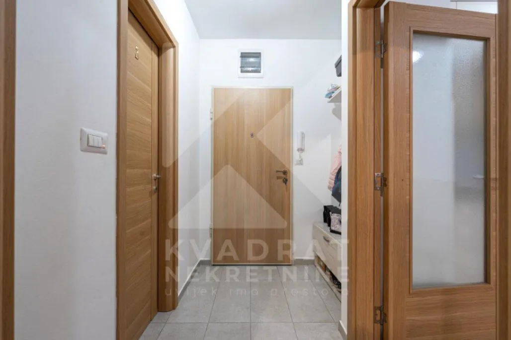 Prodaja, jednosoban stan, 45m², Stari Aerodrom, Podgorica