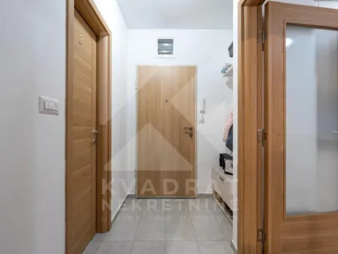 Sale, one bedroom apartment, 45m², Stari Aerodrom, Podgorica - image 10