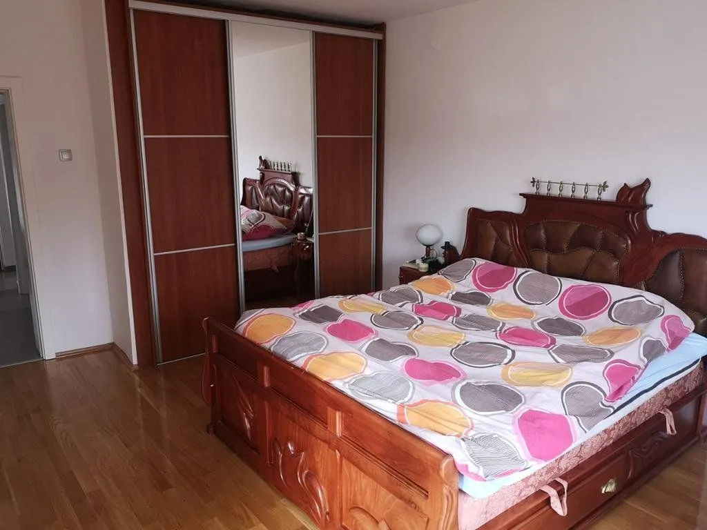 Izdavanje, stan, 350m², Vranići, Podgorica