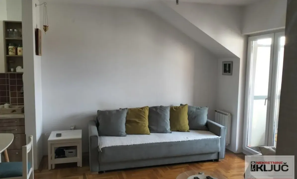 Prodaja, jednosoban stan, 41m², Bulevar Evrope, Novi Sad Sve Podlokacije