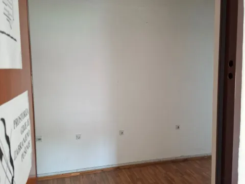 Rent, office space, 95m², Stari Aerodrom, Podgorica - image 6