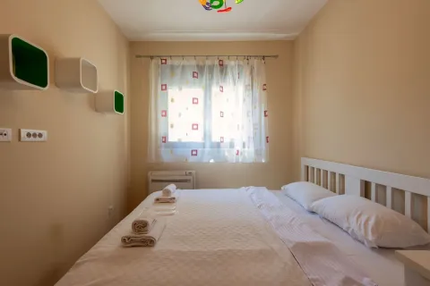 Rent, three bedroom apartment, 141m², Škaljari, Kotor - image 15