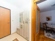Izdavanje, dvosoban stan, 75m², Stari Aerodrom, Podgorica - image 11