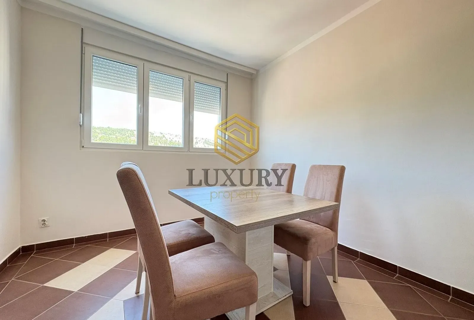 Rent, one bedroom apartment, 52m², Momišići, Podgorica