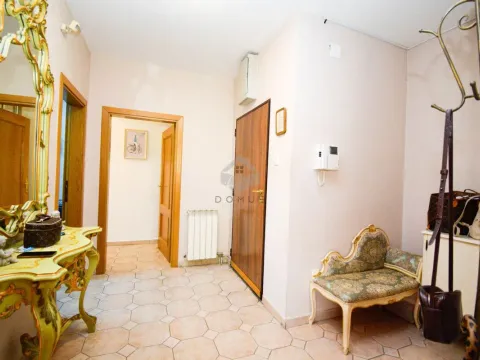 Prodaja, trosoban stan, 104m², Preko Morače, Podgorica - image 19