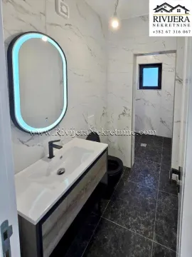Prodaja, trosoban stan, 97m², Škaljari, Kotor - image 3