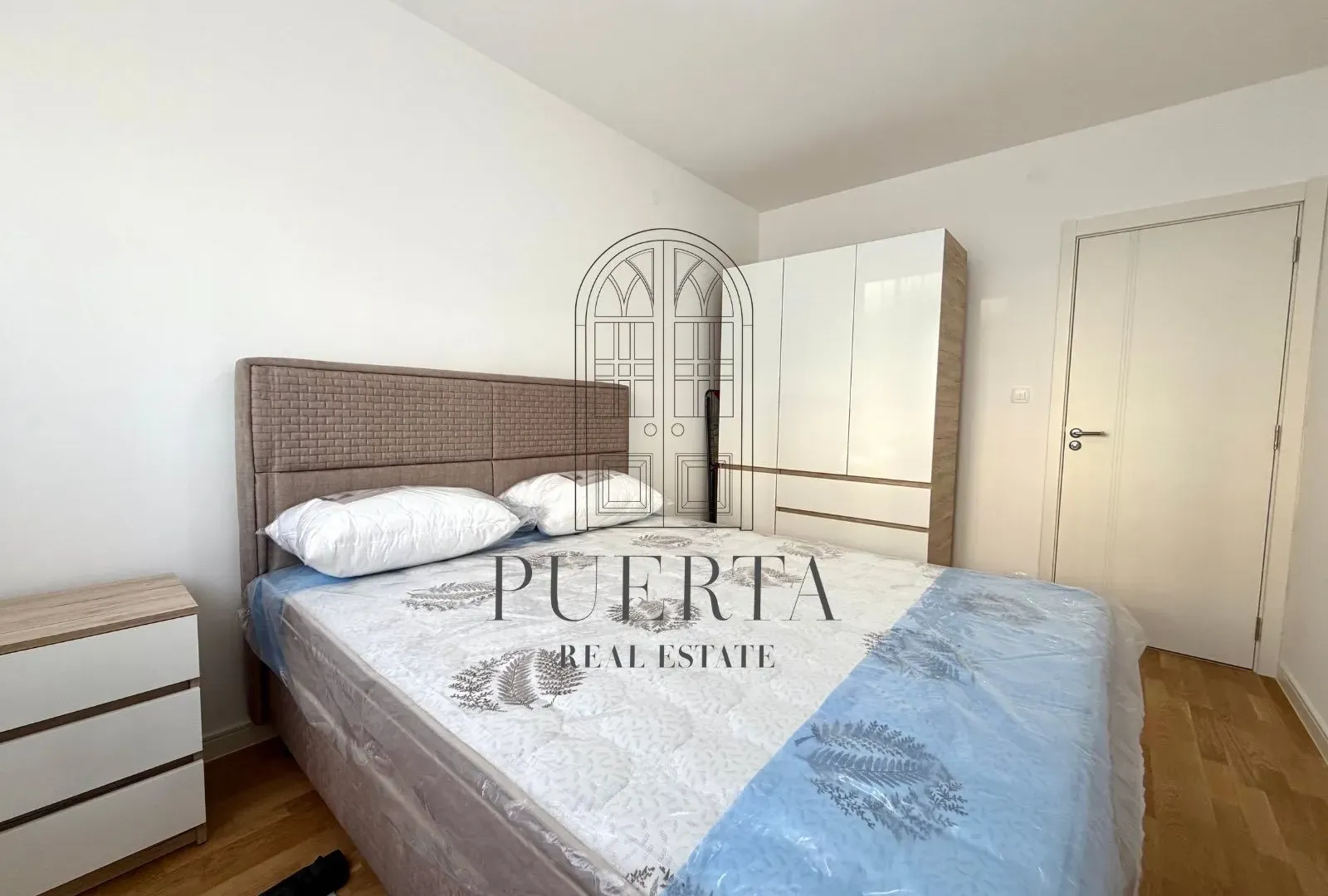Rent, one bedroom apartment, 42m², Stari Aerodrom, Podgorica