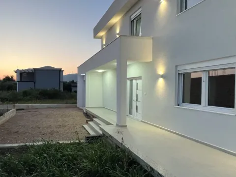 Sale, house, 240m², Kodre, Ulcinj - image 9