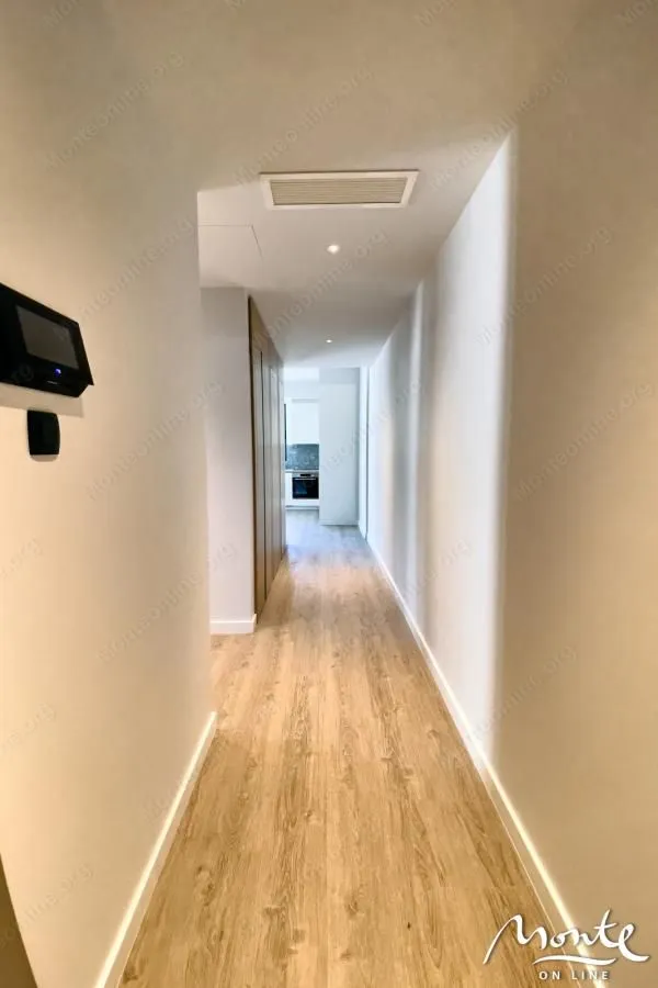 Prodaja, dvosoban stan, 102m², Tivat, Crna Gora
