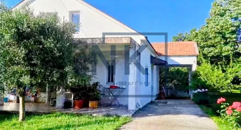 Prodaja, kuća, 250m², Murtovina, Podgorica