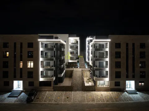 Izdavanje, dvosoban stan, 75m², Gorica C, Podgorica - image 2