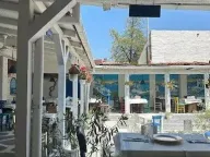 Izdavanje, poslovni prostor, 260m², Zemun Centar, Zemun Sve Podlokacije - image 1