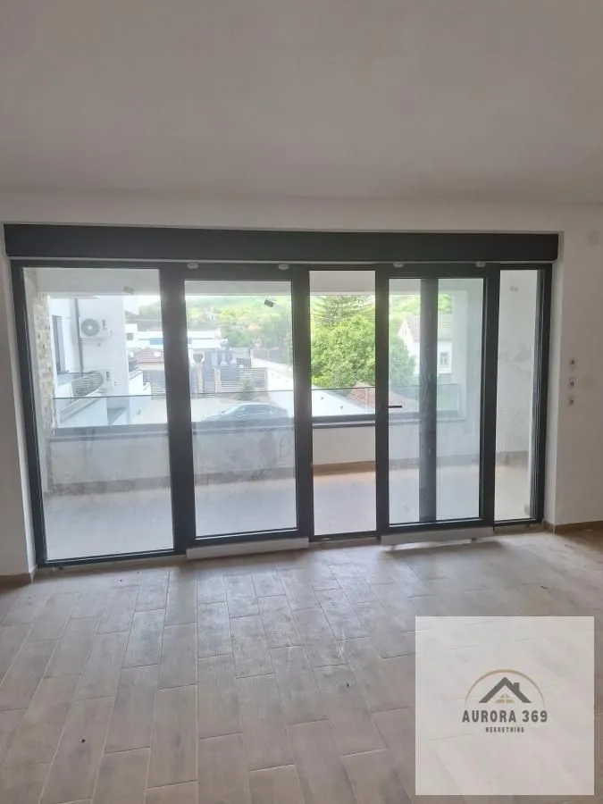 Prodaja, trosoban stan, 93m², Banja Vrdnik, Irig