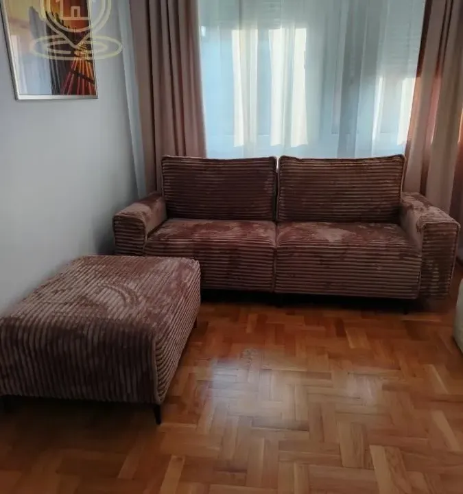 Izdavanje, dvosoban stan, 60m², Južni Bulevar, Vračar Sve Podlokacije