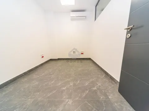 Rent, office space, 80m², Centar, Podgorica - image 4