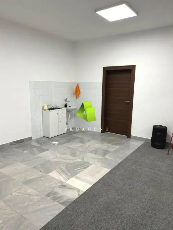 Rent, office space, 40m², Pantelej, Niš