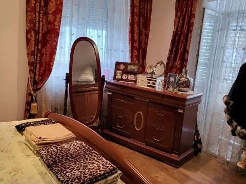 Prodaja, četvorosoban stan, 130m², Kamenari, Herceg Novi - image 4