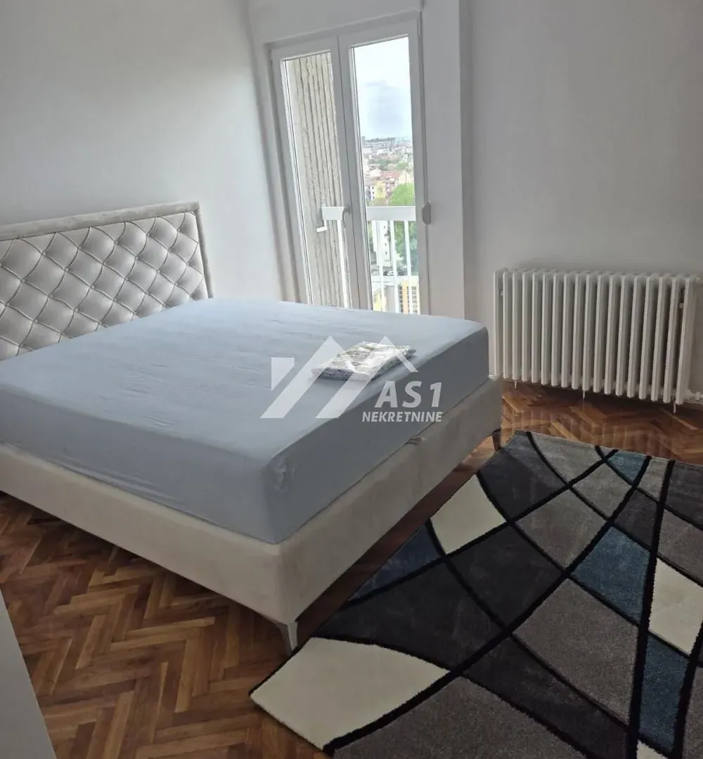 Izdavanje, trosoban stan, 68m², Kej, Novi Sad Sve Podlokacije