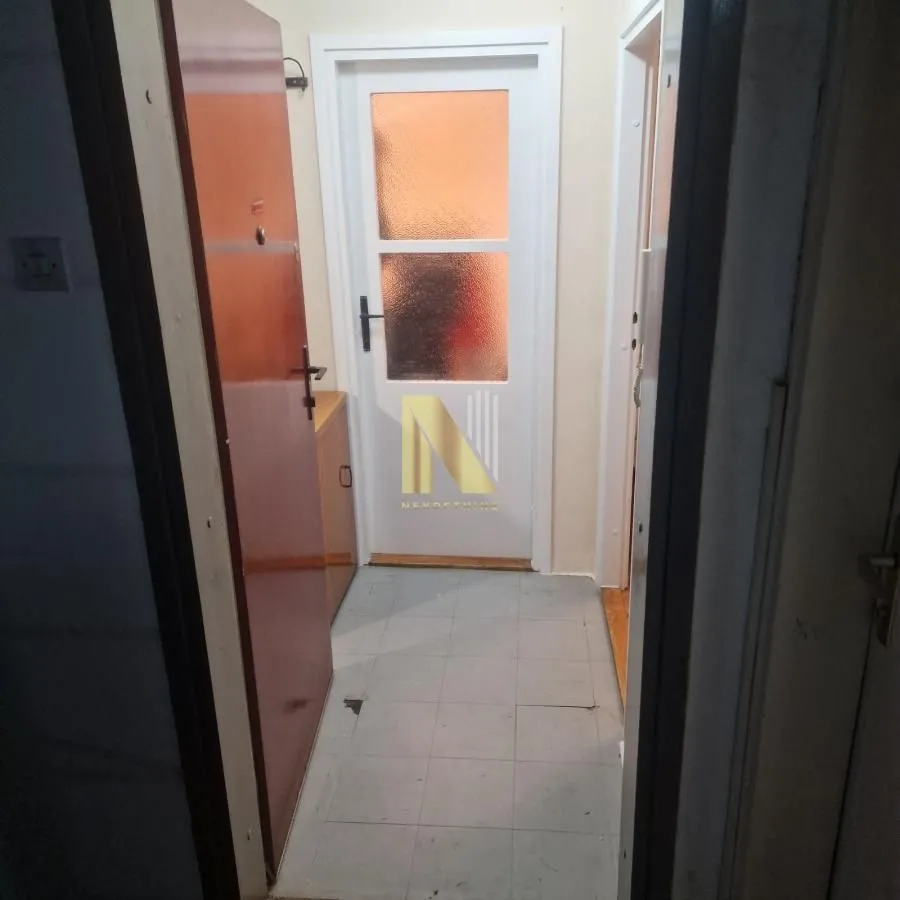 Izdavanje, jednosoban stan, 31m², Bulevar Oslobodjenja, Novi Sad Sve Podlokacije