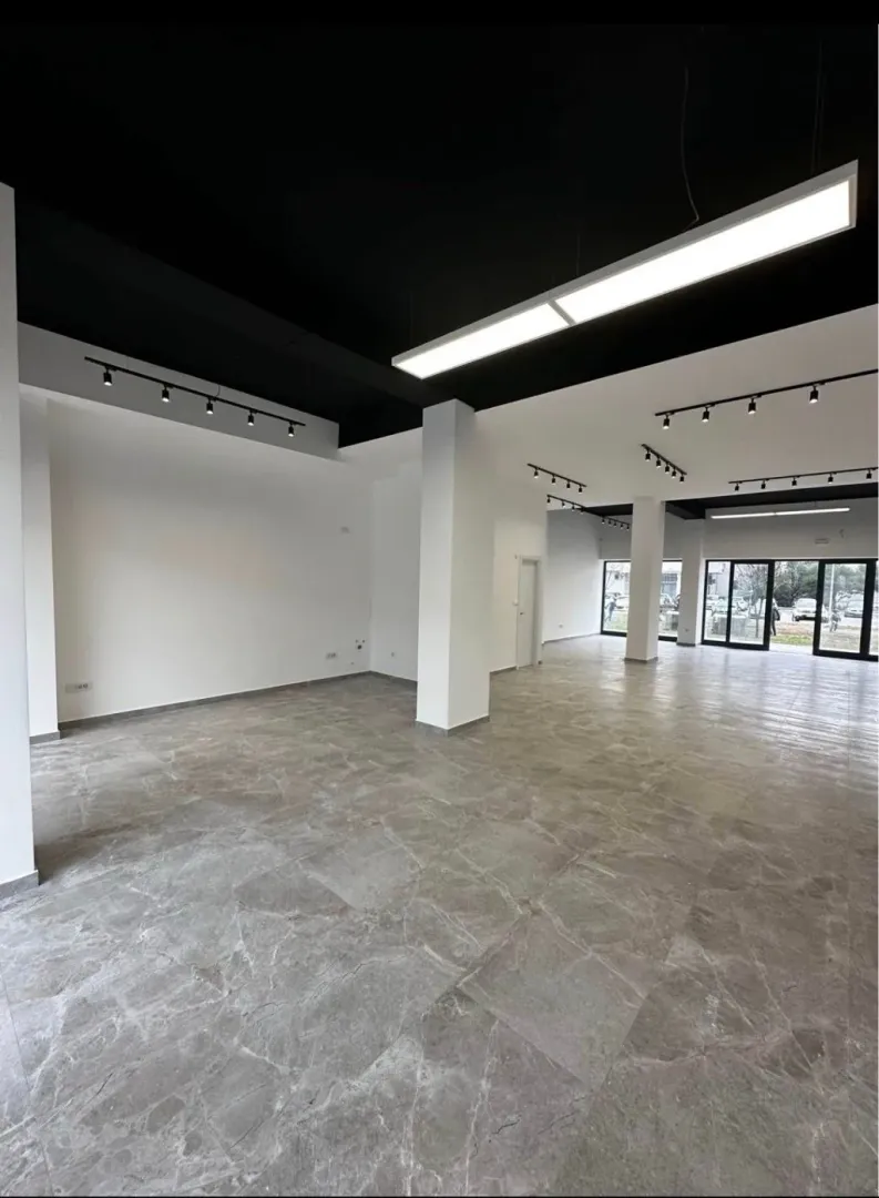 Rent, office space, 117m², Pobrežje, Podgorica