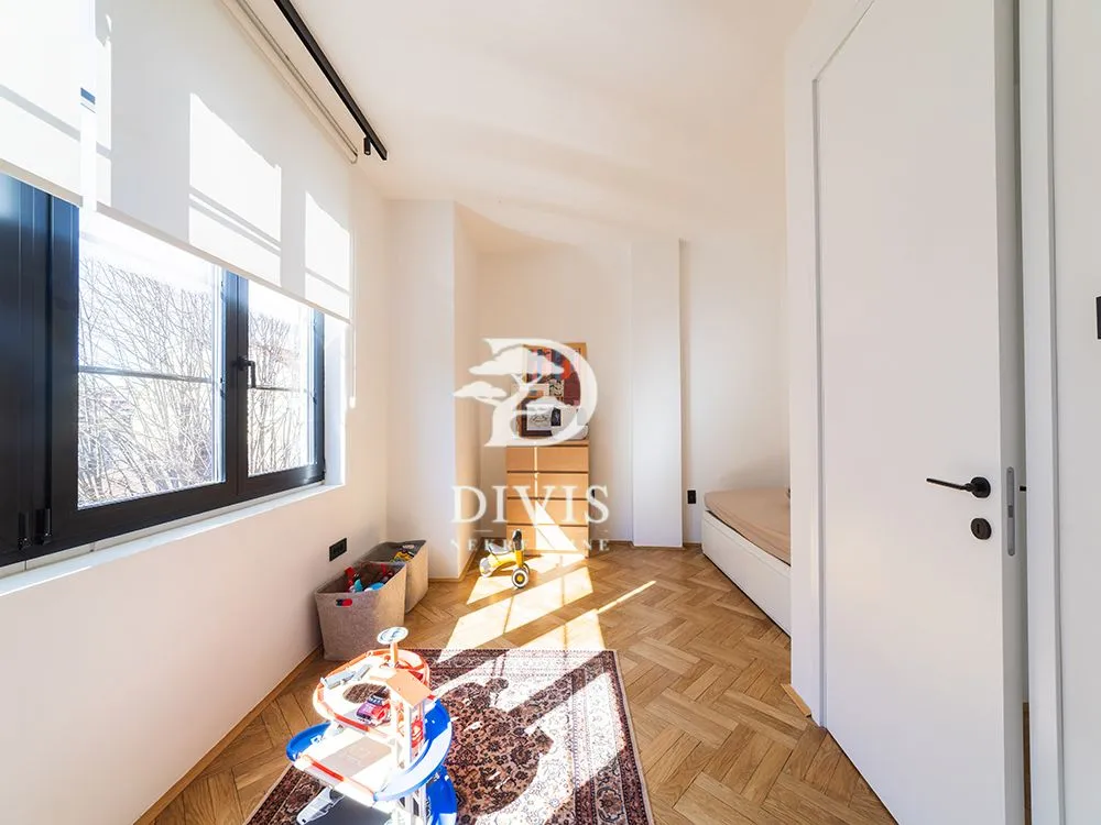 Sale, four bedroom apartment, 130m², Hadzipopovac, Palilula Sve Podlokacije