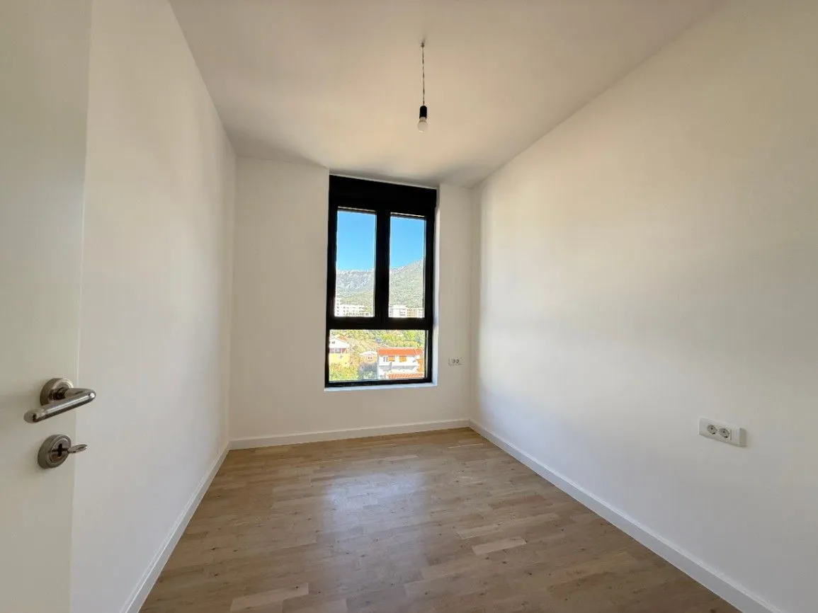 Sale, three bedroom apartment, 73m², Ilino, Bar