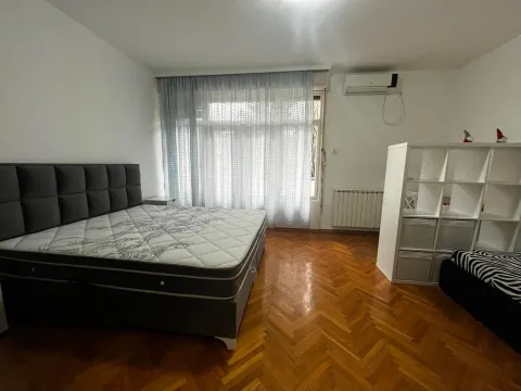Rent, three bedroom apartment, 130m², Centar, Podgorica - image 12