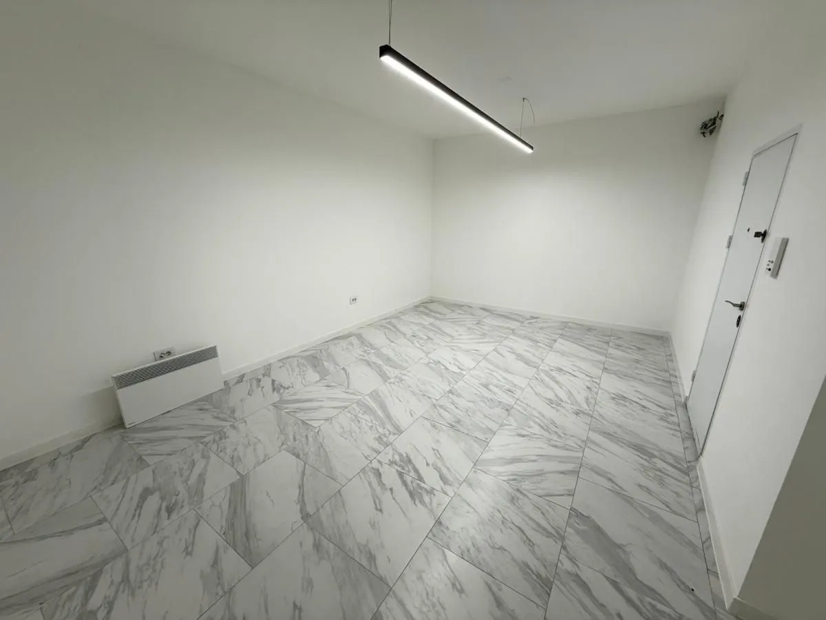 Rent, office space, 60m², Čair, Niš