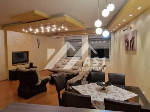 Izdavanje, četvorosoban stan, 99m², Centar, Novi Sad - image 2