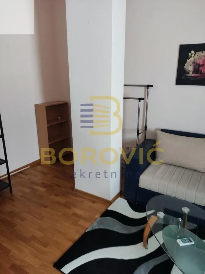 Rent, four bedroom apartment, 105m², Lekino Brdo, Voždovac Sve Podlokacije