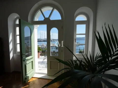 Izdavanje, dvosoban stan, 115m², Seljanovo, Tivat - image 2