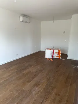 Prodaja, jednosoban stan, 45m², Centar, Bar - image 11