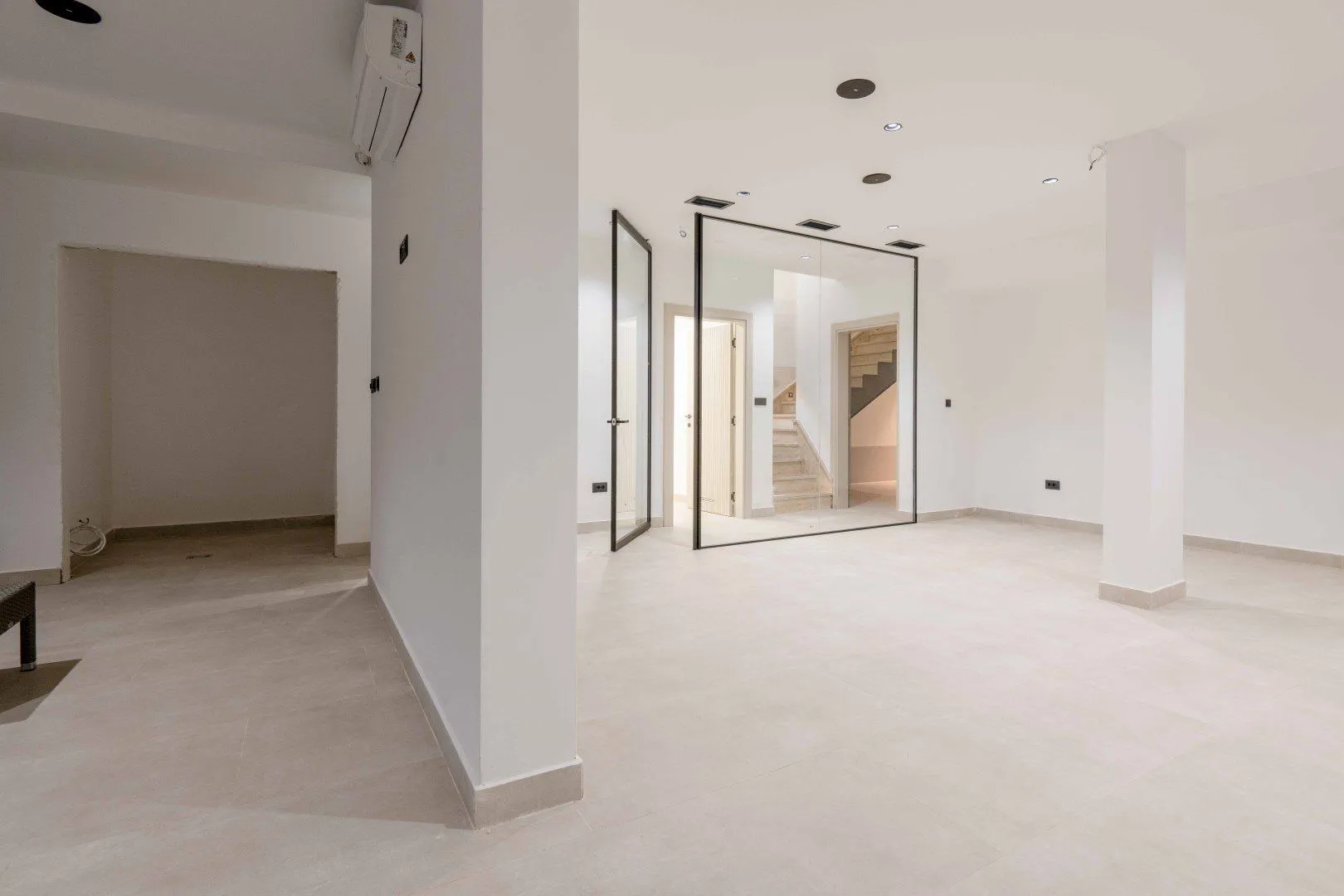 Sale, house, 240m², Kamenovo, Budva