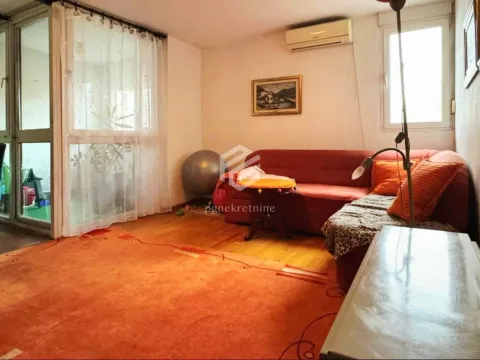 Prodaja, stan, 76m², Blok 5, Podgorica - image 2